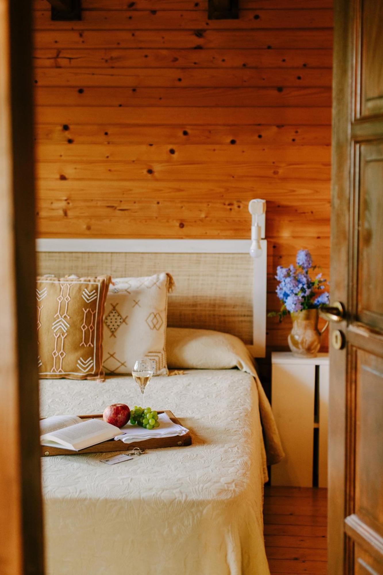 Pago De Tharsys Guest House Рекена Екстериор снимка