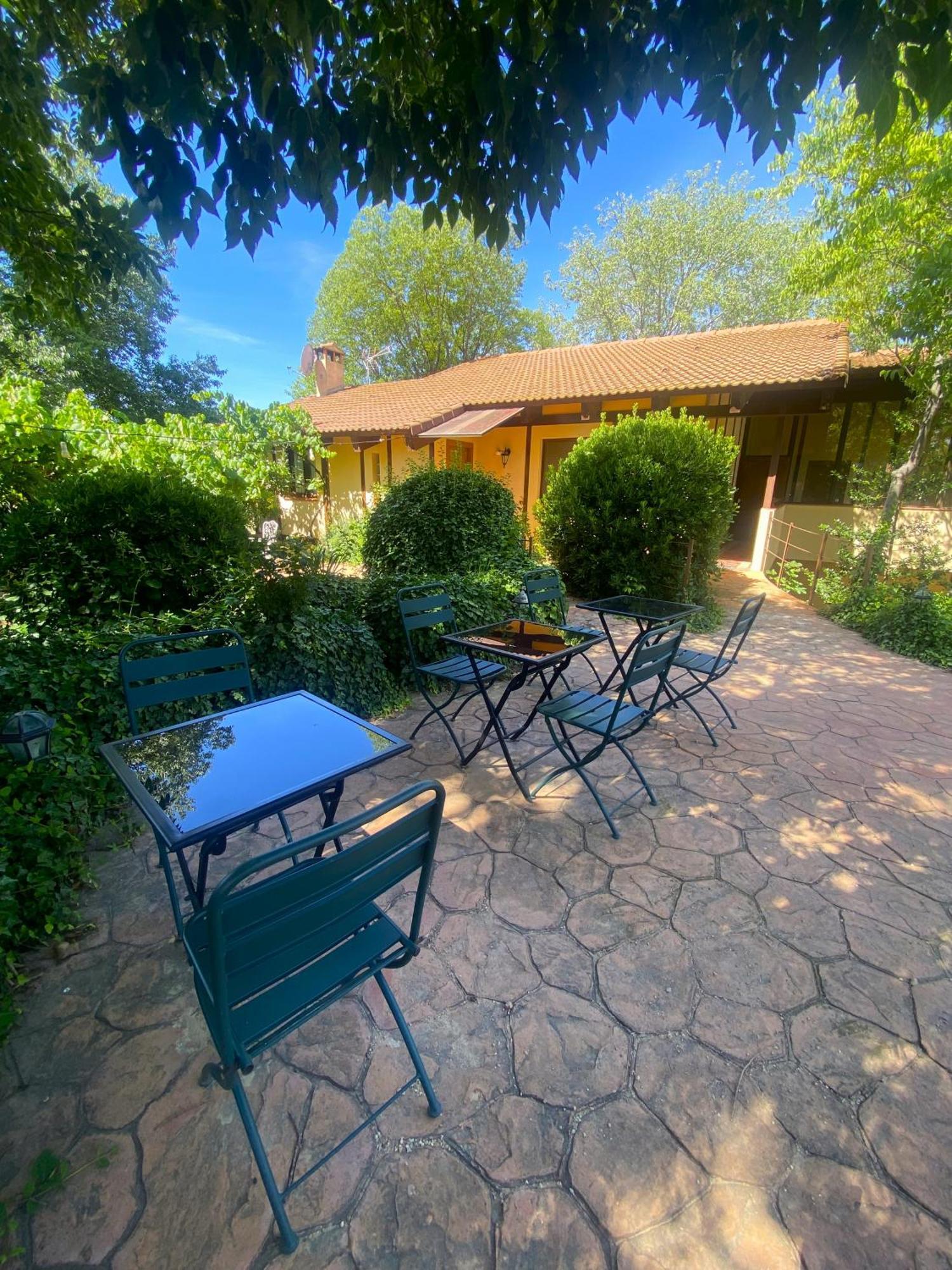 Pago De Tharsys Guest House Рекена Екстериор снимка