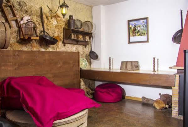 Pago De Tharsys Guest House Рекена Екстериор снимка